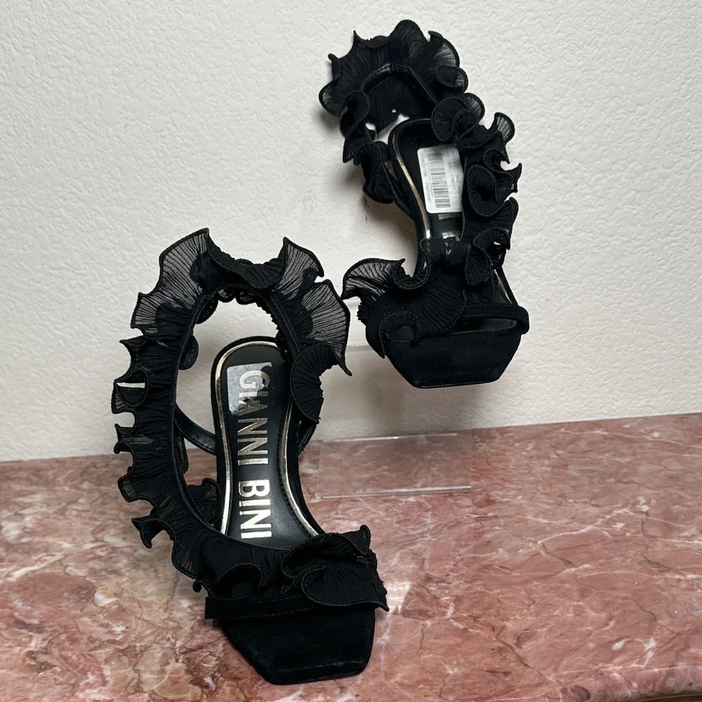 GIANNI BINI NEW BLACK RUFFLED HEELS - Picture 8 of 9